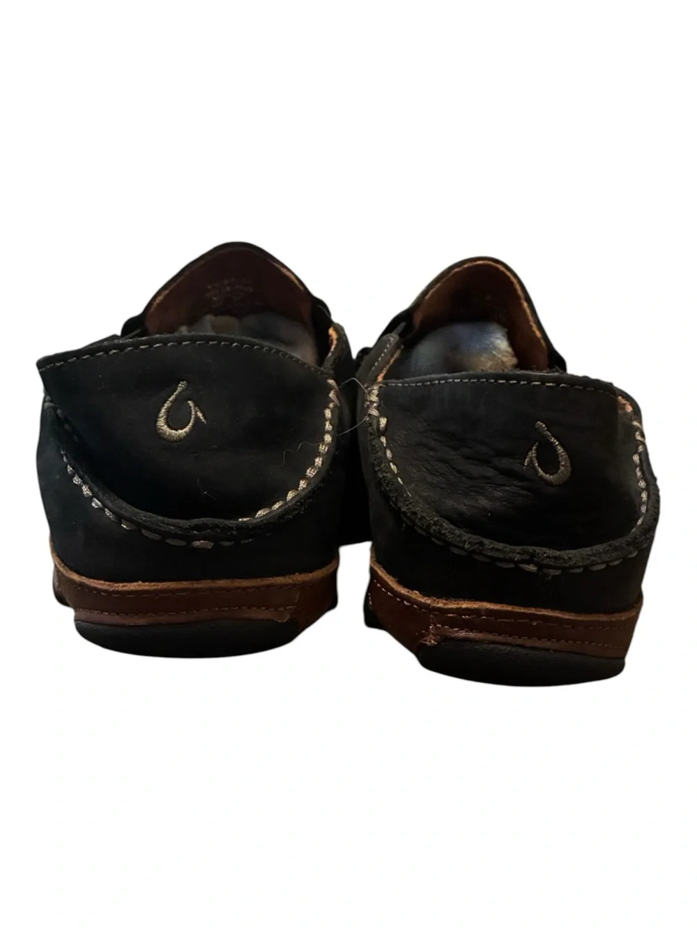 OluKai Moloa Men's Black Leather Slip On Loafers Shoes Size 8 EUC